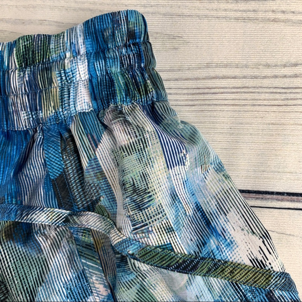 Lululemon Running Shorts. RARE Print! - Picture 6 of 10